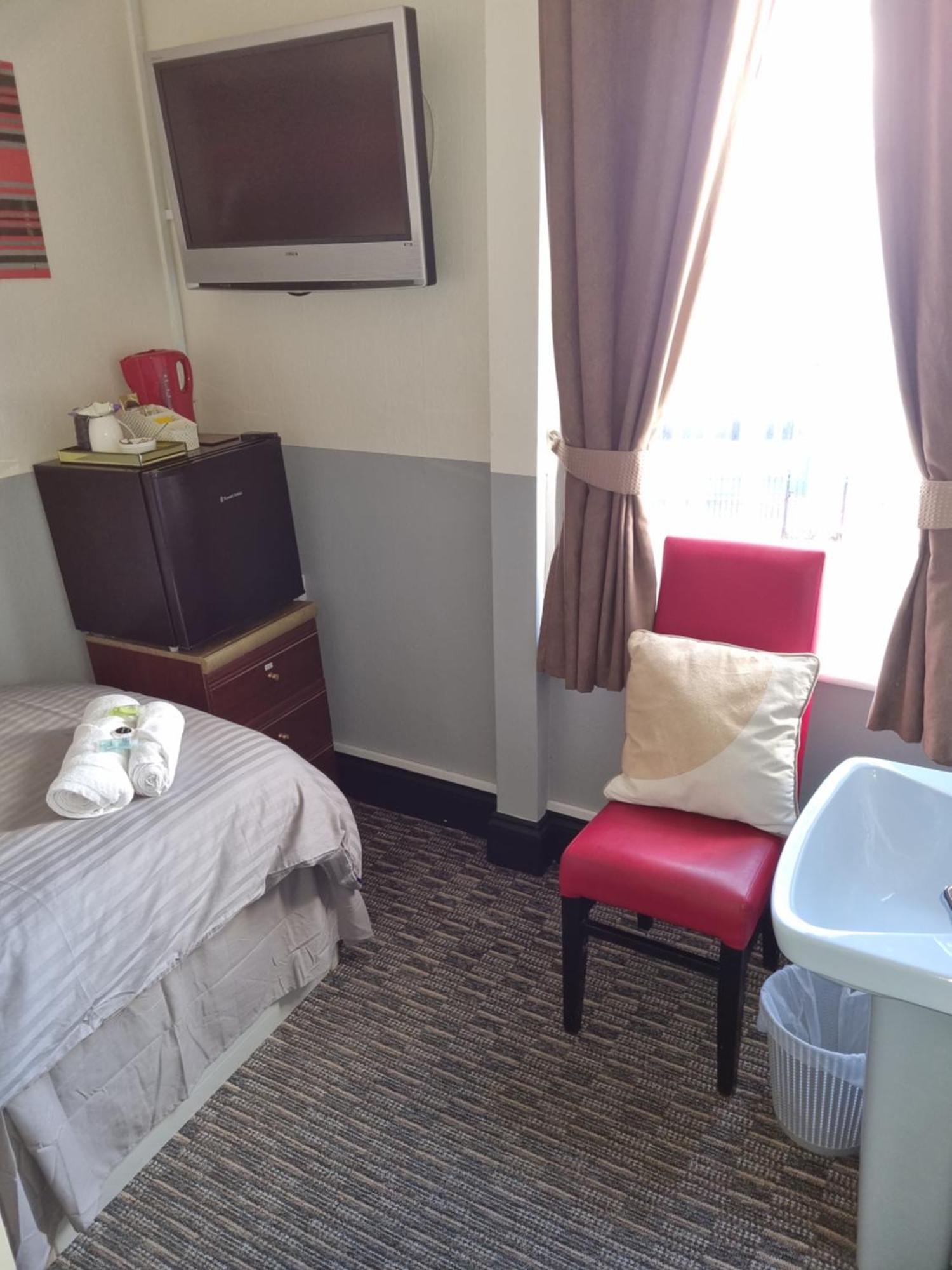Spalite Hotel Глостер Экстерьер фото