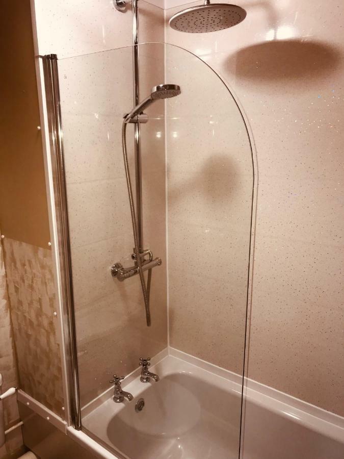 Spalite Hotel Глостер Экстерьер фото