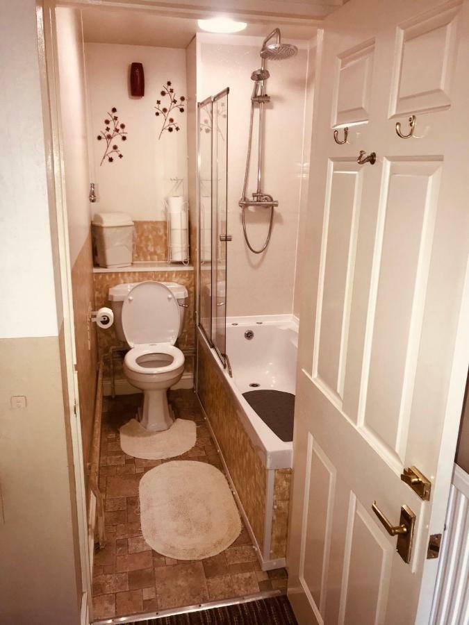 Spalite Hotel Глостер Экстерьер фото